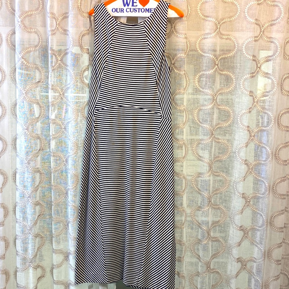 Banana Republic black and white striped midi dress